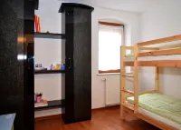 Comfortable large vacation apartment near Dresden (85sqm) free WLAN -Am Schwedenstein
