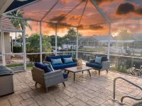 Dream Catcher, Where Your Dreams Come True! Beachy Waterfront Villa Heated Pool