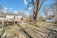 The Mulberry House: Cozy Home In Downtown Olathe