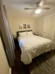 King bed - Near The Mont and OU Campus