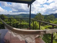 The Mountain View Retreat Hotels in Wongawallan