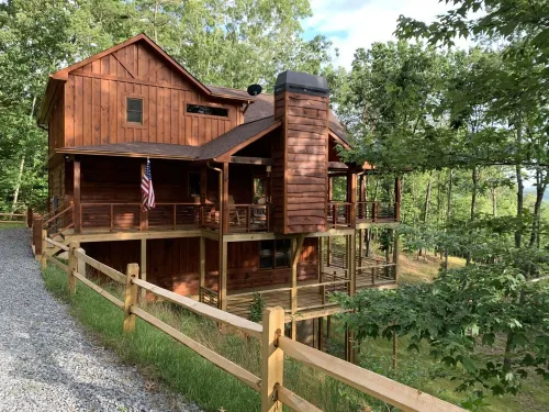 Cozy Comfort meets Luxury Amenities in Mountain-View Retreat w 3 brms & 3 frplcs