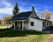 Stone Cottage in Spring City Hotels near Spring City Old City Hall and D.U.P. Museum and Old Jail