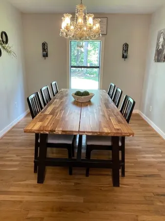 Beautiful Lakefront Home  - 4BR/3BA - Huge Lot! - 400ft of bulkhead - Boathouse