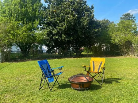 Cozy duplex Close to Base, shops, Children's Park