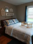 Nice retreat, in a quiet neighborhood in the Brushy Mountains!