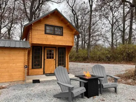 Après Vine Tiny Cabin at Panther's Rest Farm