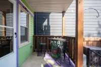 Tremont - Bright 2BR apt-Pet Friendly, Conv. to Stadiums, Clinic, Museums & More
