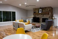 ‼️‼️ Modern Wooded Retreat ‼️‼️ 6min to Purdue