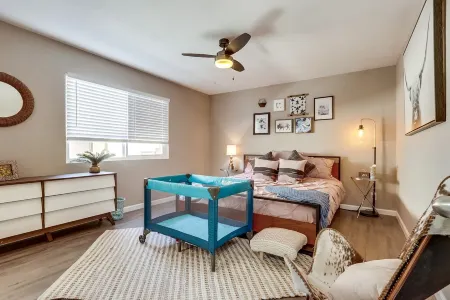 Boho Chic Family-Friendly Retreat! Walk to Beach! Отели рядом с достопримечательностью «Сан Онофр Стейт Бич»