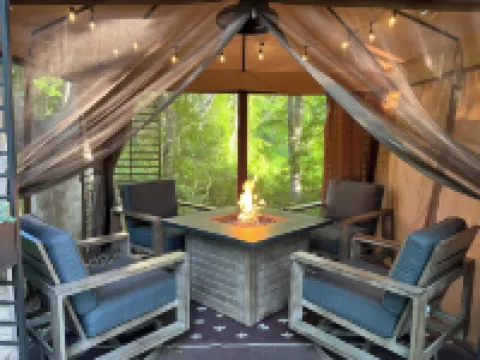 Cranberry Beach Cottage; Minutes to Beach & Ferry