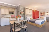 Warren Lodge Hotels in Warren