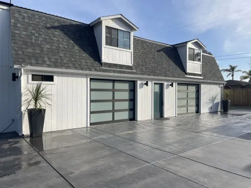 The Barn House near fwy 101