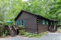 Mountain Serenity, Log Cabin, Hot Tub, EV Charger, Ski Resort 1mi, Sleeps 9