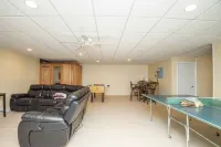 "A Place To Land" on WATTS BAR LAKE with a PRIVATE BOAT DOCK!