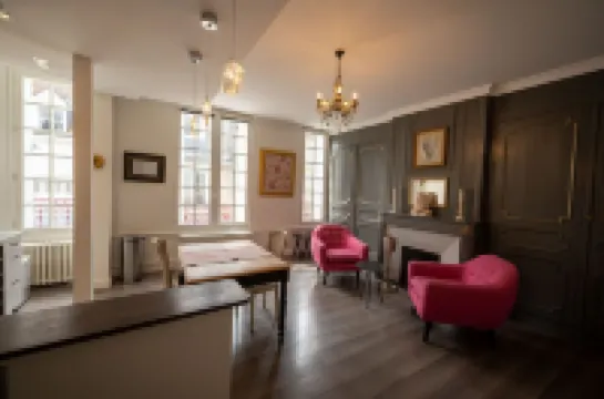 La Maison des Cochers- 1rst floor apartment- 1 stair -