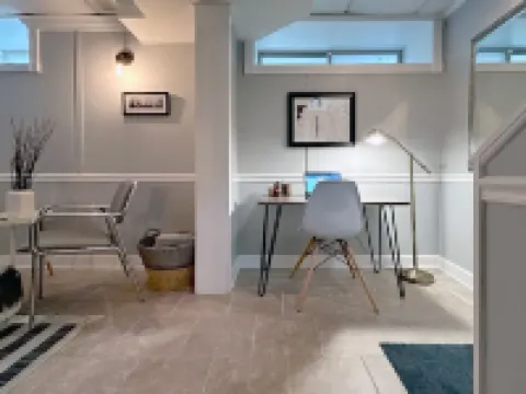 Entire Below Level Studio w/ Private Sauna