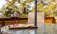Family Friendly Lake Cabin Near Silver Dollar City With A POOL!