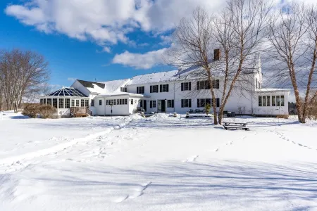 Spacious Suite in a Farm Setting-20  Mins to the Ocean-#2-Abbott Brook Inn