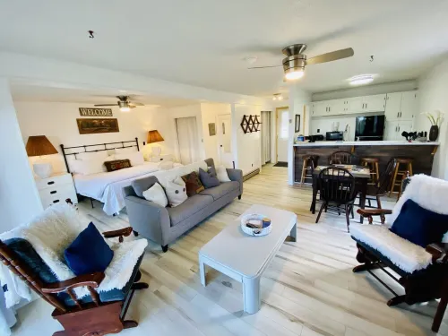 Walk to the Slopes! W/D Combo! Level Entry. Pets