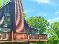 Spectacular Mountain View, rustic log, hot tub, deck fireplace