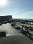 Beachside, stunning apartment with sea and harbour views