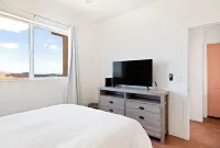 COZY JOSHUA TREE HOME- 9 min to the park! with Hot Tub