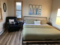Welcome to Mt. Chillmore.  Walking Distance to the Ski Resort!