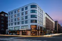 AC Hotel Portland Downtown/Waterfront, ME - 送迎