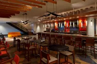 Courtyard Lake George - Barer