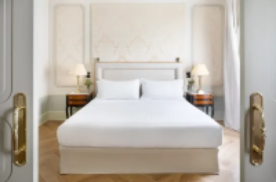 巴塞隆拿宮殿酒店