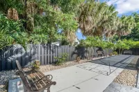2 Blocks from Legacy Trl+Heated Pool&Pool Table