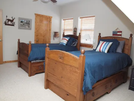 Hill Country Getaway with an Amazing View