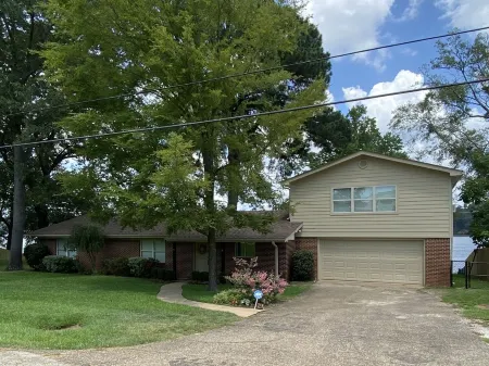 Escape to the Lake for a Hidden Gem. Magnificent lake side setting.