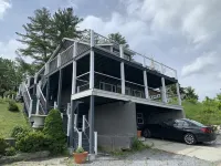 The Halcyon House of Saratoga Springs on Saratoga Lake