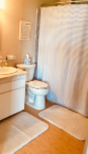 Honeymooner's Delight, Private Pool & Property,Ocean Views, close to beach.