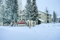 Ski in/Ski out 1st Floor Condo in Breckenridge, Co