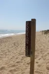 Oceanfront property - شاطئ