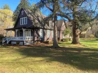 Charming colonial home in Oneida Castle
