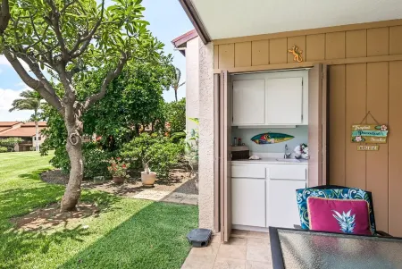 Quiet and Peaceful Getaway on the Ground Floor and a short walk to the pool ! Отели рядом с достопримечательностью «Waikoloa Dry Forest Initiative»