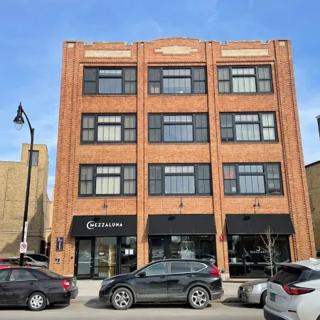 Dakota Suite in Downtown Fargo Historic Building   Pet Friendly