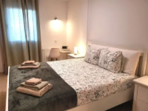 Blue Sky Home, Amarilla Golf