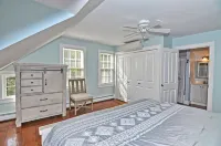 Large, Renovated, Pet Friendly home w/ room for everyone!  Close to everything.. Hotels in Truro