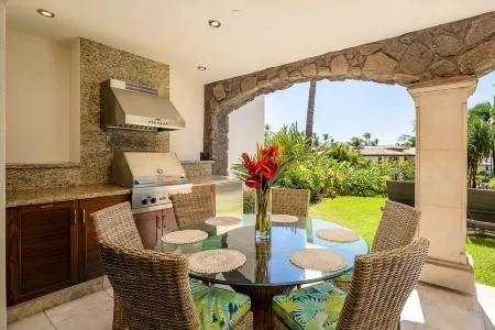 I.P.M PRESENTS: VILLA E101 - PRIVATE POOL + YARD. FLEXIBLE CANCELATION POLICY