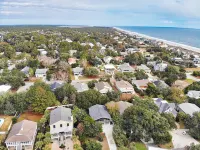 Adorable beach home in North Litchfield!!! Hotels in Pawleys Island