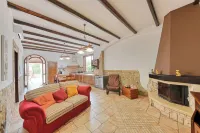 Single villa with wonderful private pool and great outdoor area