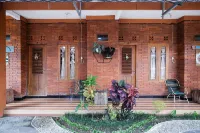 RedDoorz Syariah near Akmil Magelang Hotel dekat Getuk Pojok Bu Endang ( pusat )