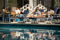 Sheraton Universal - Beach