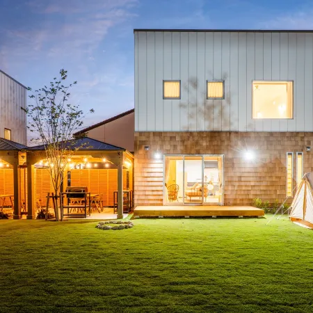 Nagahama Lifestyle Glamping Hotel