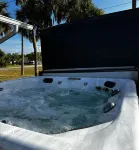 3-bedroom canal home Cape Coral with BOAT parking , HOT TUB, WiFi, AC. Hotels near Pine Island Crossing